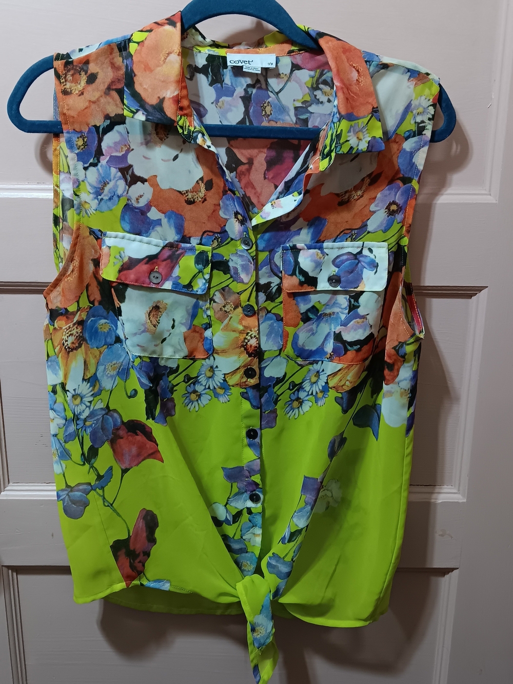 Covet Floral Button-Front Tie-Hem Sleeveless Top - Lime Multi
